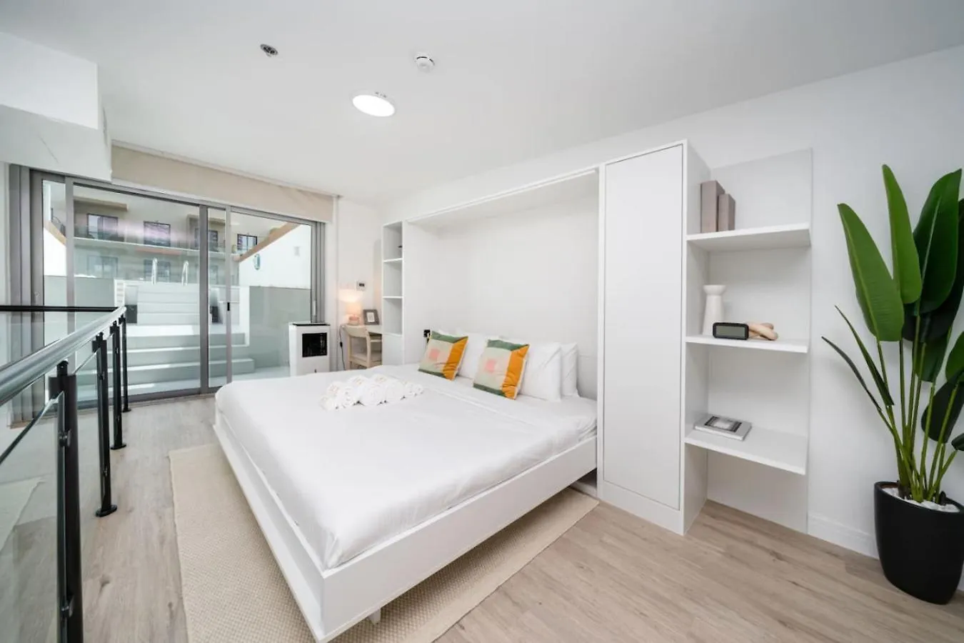 Luxury Jvc 2 Bed Duplex With Private Pool And Jacuzzi Apartamento Dubai