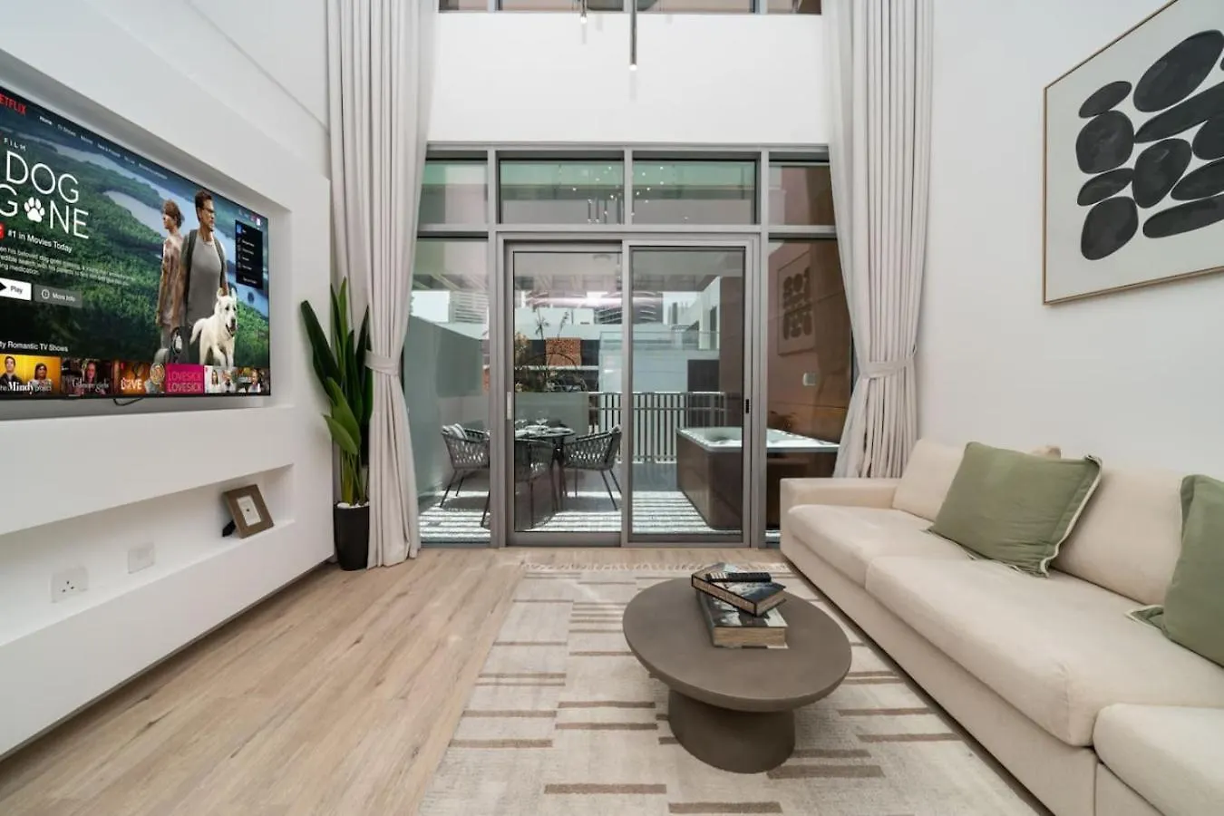 Luxury Jvc 2 Bed Duplex With Private Pool And Jacuzzi Apartamento Dubai