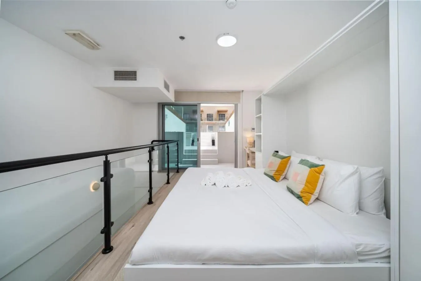 Luxury Jvc 2 Bed Duplex With Private Pool And Jacuzzi Apartamento Dubai
