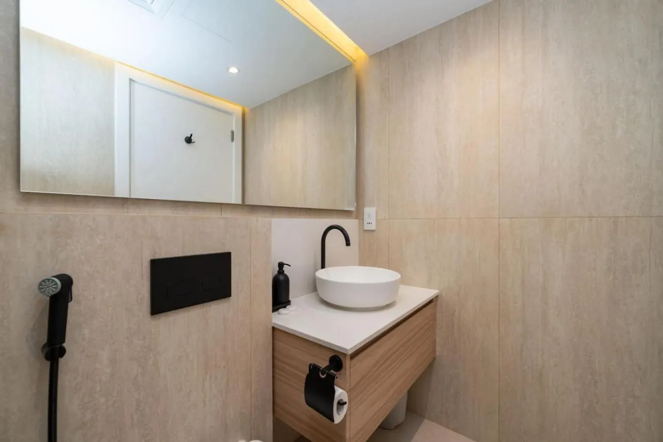 Апартаменты Luxury Jvc 2 Bed Duplex With Private Pool And Jacuzzi Дубай
