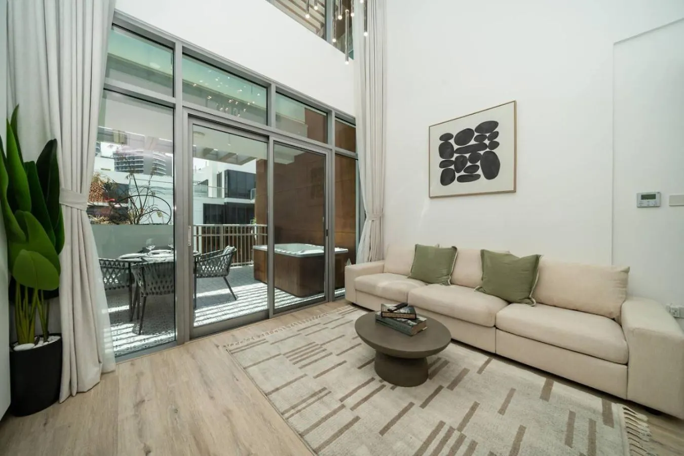 Апартаменты Luxury Jvc 2 Bed Duplex With Private Pool And Jacuzzi Дубай 0*,  ОАЭ